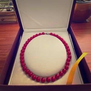 Red pearl necklace with gift box